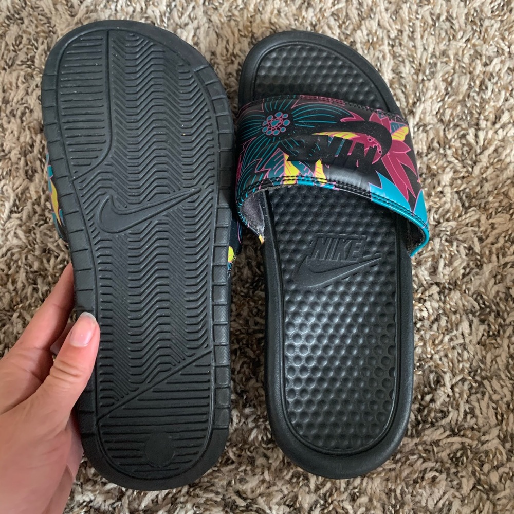 Nike slides